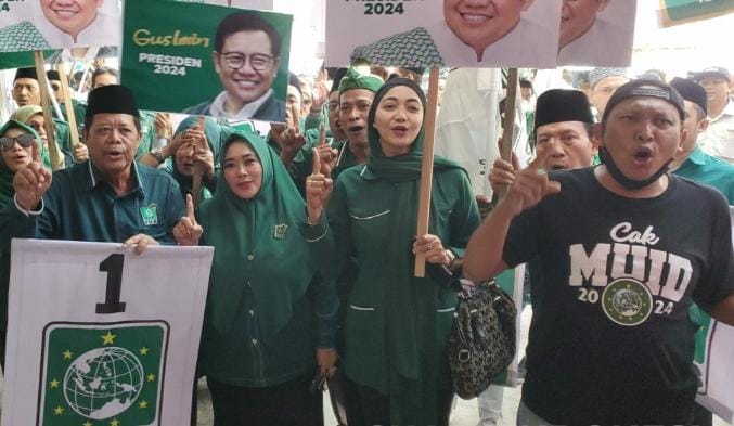 Bacaleg PKB Surabaya daftar ke KPU