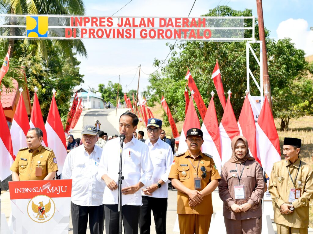 Presiden Jokowi Resmikan Jalan Inpres di Gorontalo, Tingkatkan Akses dan Produktivitas