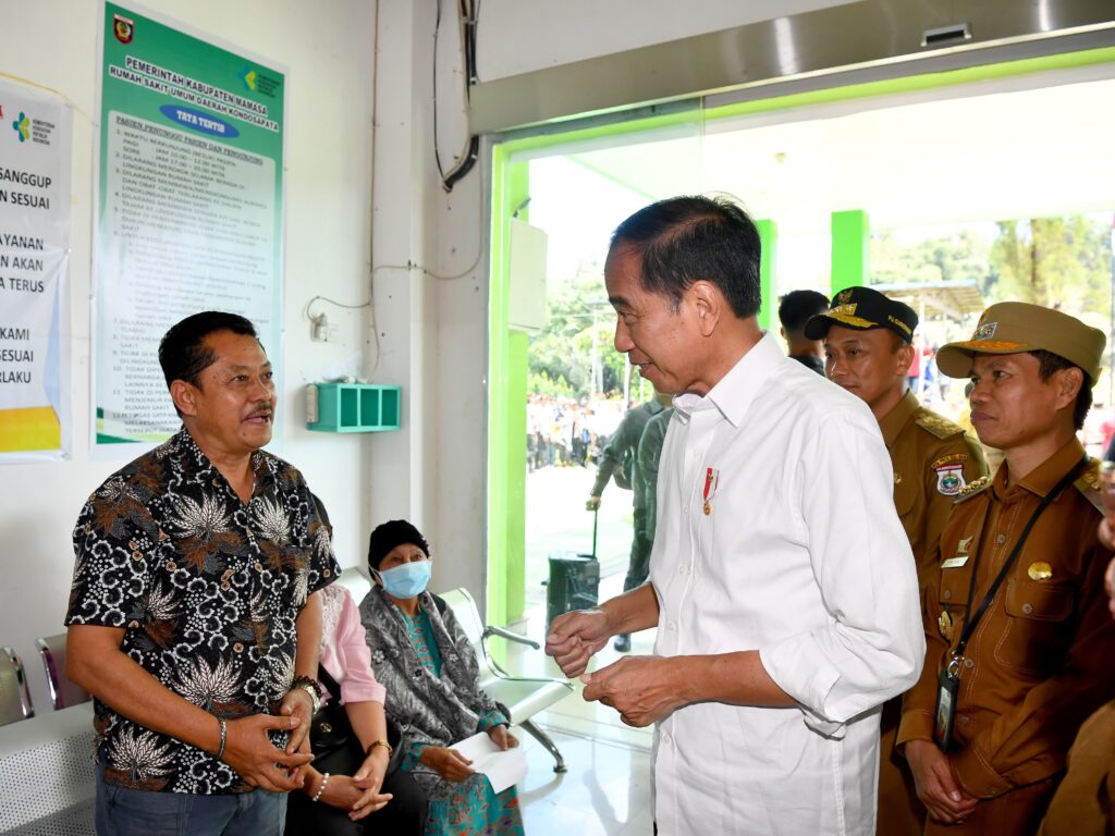 Tinjau RSUD Kondosapata Mamasa, Presiden Dorong Pembangunan SDM dan Fasilitas Kesehatan