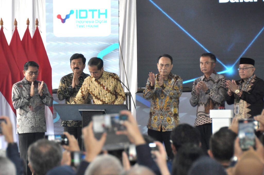 Resmikan IDTH, Presiden: Indonesia Harus Jadi Produsen dalam Digitalisasi