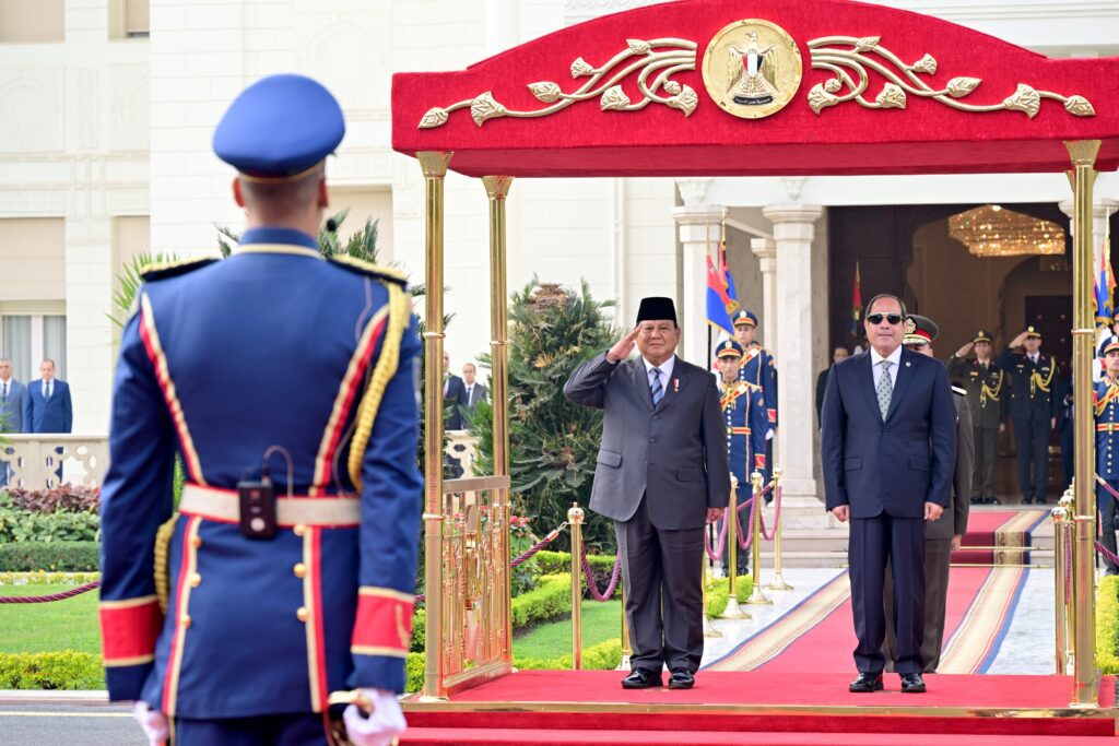 Disambut Upacara Kenegaraan, Presiden Prabowo Tiba di Istana Kepresidenan Al Ittihadiya Mesir