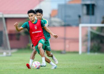 Tata Kembali dari Timnas, Lini belakang Persebaya Kian Kompetitif