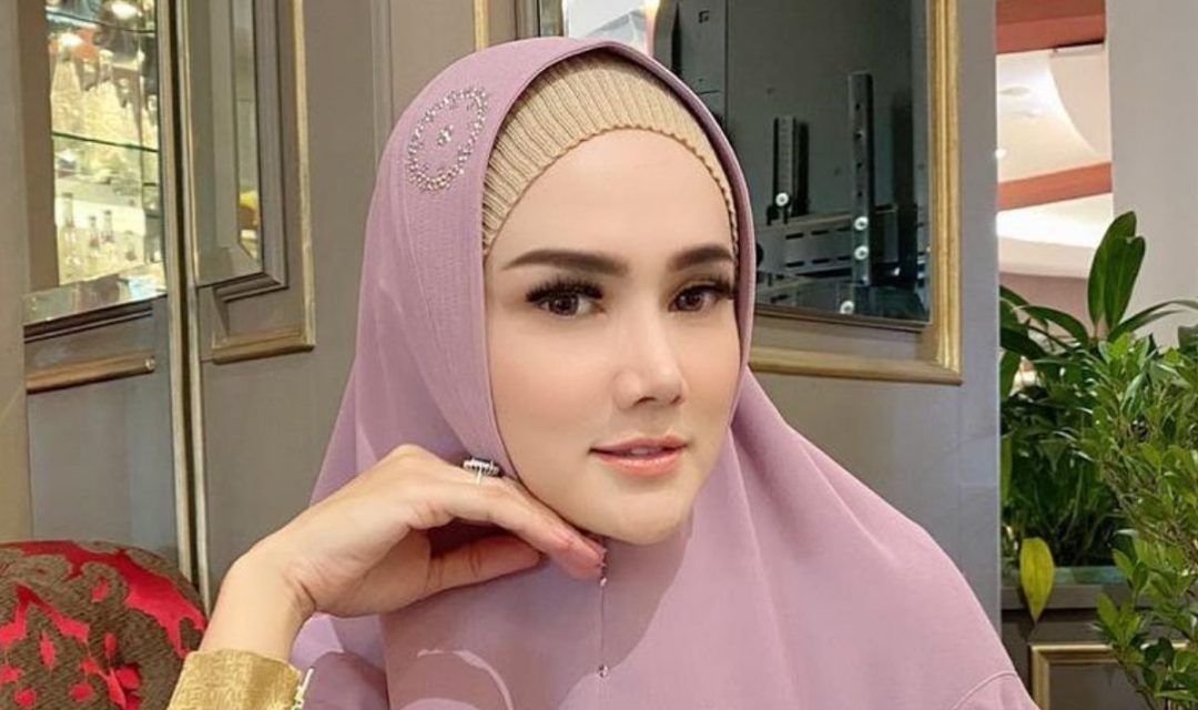 Berhijab karena Pesan Kematian