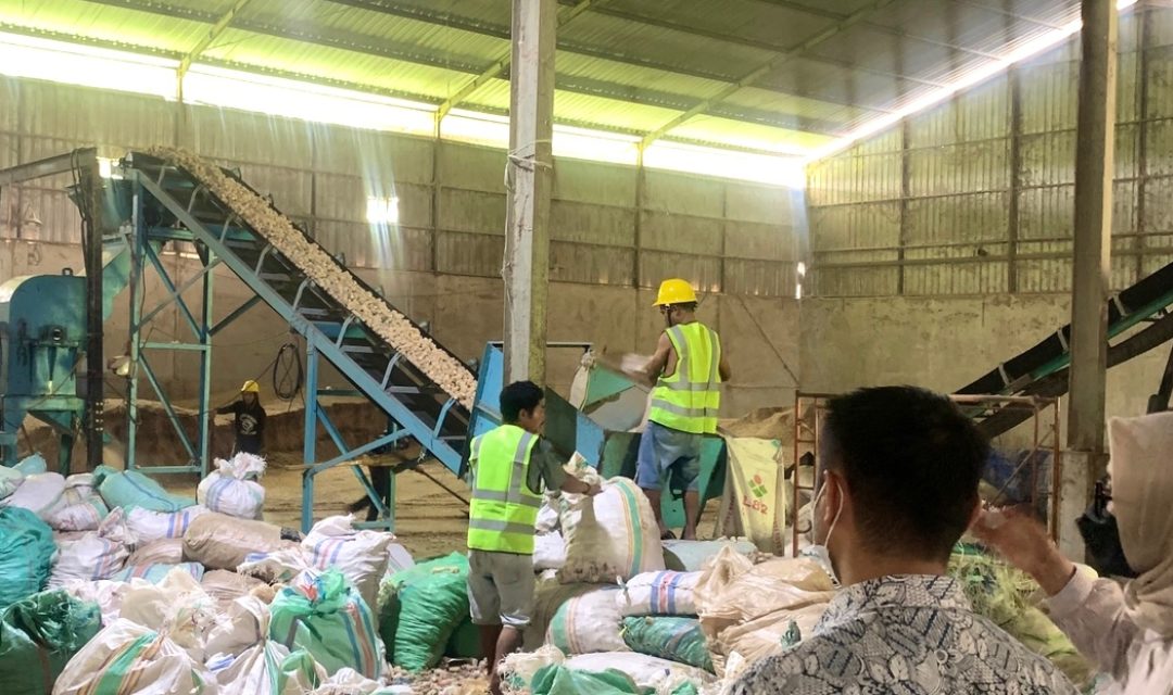 Bank Sampah Binaan PLN Pasok 15 Ton Bahan Bakar Pengganti Batubara PLTU