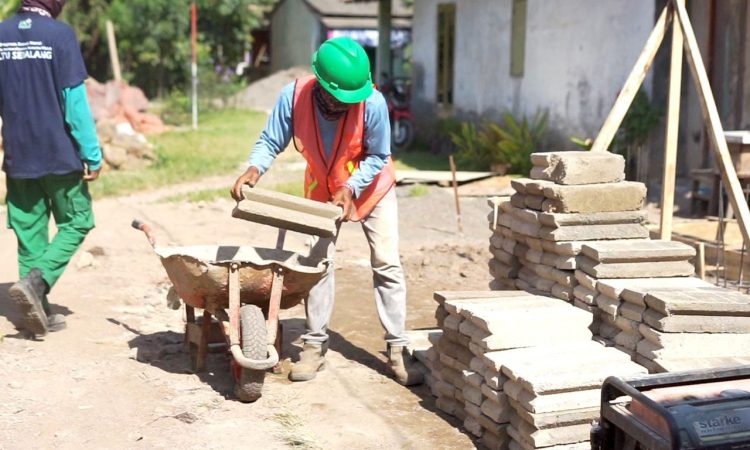 PLN Bangun Rumah Berbahan FABA