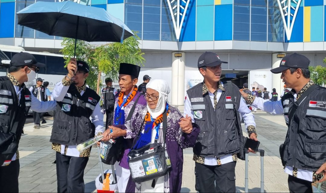 Jemaah haji Indonesia JKG01 tiba di Bandara AMMA Madinah