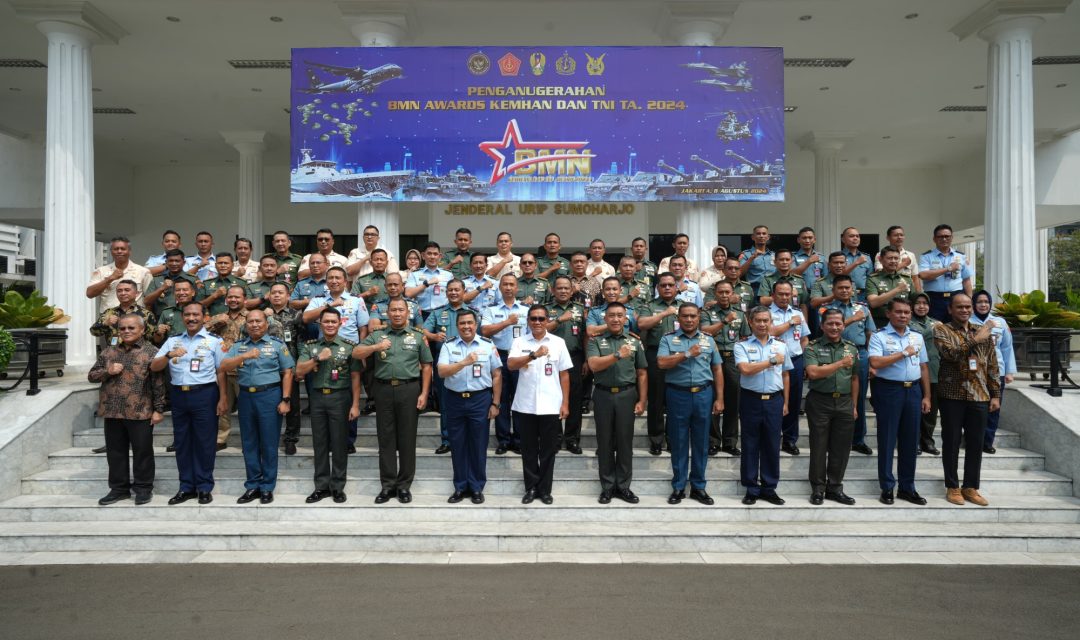 Plt. Sekjen Kemhan Buka Acara Penganugerahan BMN Awards Kemhan dan TNI TA. 2024