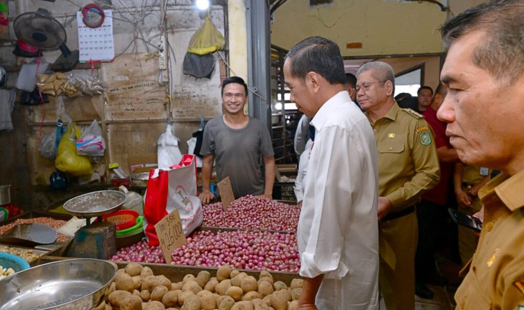 Kunjungi Pasar Mawar Pontianak, Presiden Jokowi: Harga Baik dan Stabil