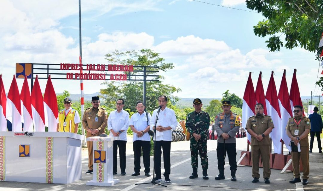 Resmikan Inpres Jalan Daerah, Presiden Jokowi Harapkan Peningkatan Distribusi Logistik di Aceh