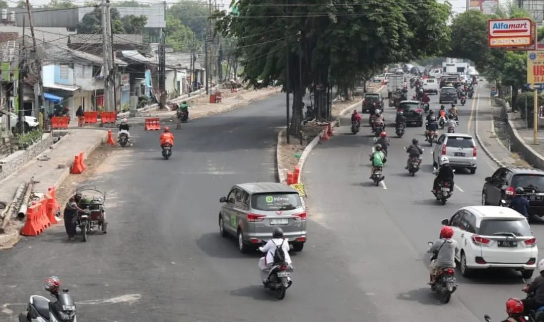 Jalan Pertigaan Aloha Bebas Macet Usai Dilebarkan