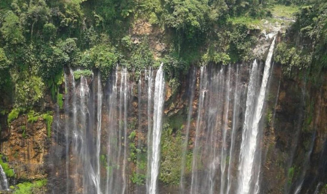 Air terjun Tundo Pitu, salah satu wisata gratis di Pasuruan. (Foto: Intip Seleb)