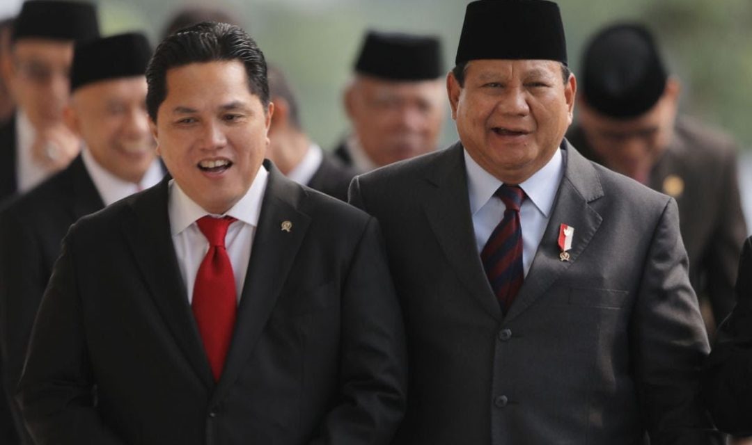 Prabowo Subianto (kanan) bersama Erick Thohir.(Foto: jpnn.com)