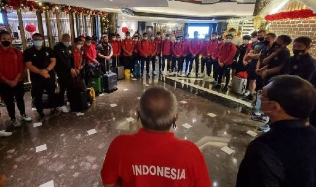 95412-duta-besar-indonesia-untuk-singapura-suryopratomo-lepas-kepulangan-timnas-indonesia