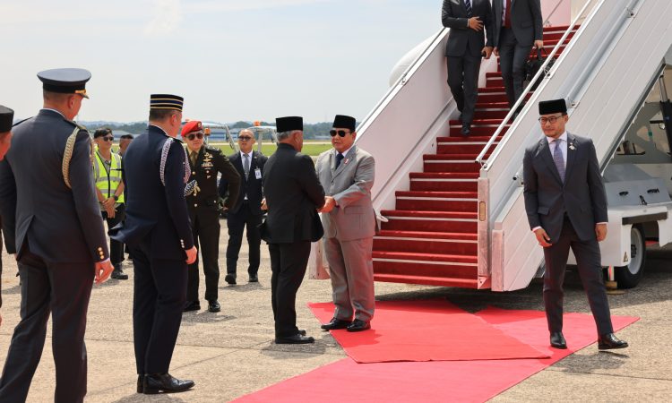 Menhan Prabowo Tiba di Brunei Darussalam untuk Bertemu Seri Sultan Haji Hassanal Bolkiah