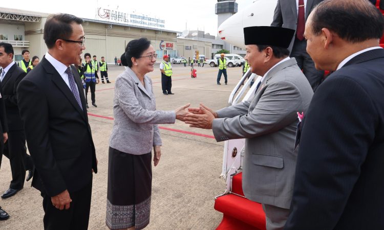 Selepas dari Brunei, Menhan Prabowo Melanjutkan Kunjungan Kerja ke Laos