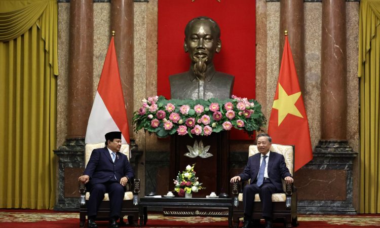 Menhan Prabowo Temui Presiden Vietnam H.E. Tô Lâm Bahas Hubungan Bilateral