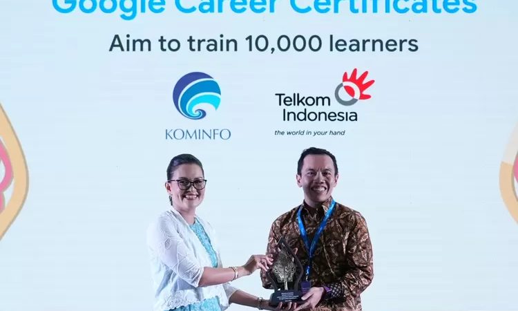 Google-dan-Telkom-bekerja-sama-mempercepat-transformasi-digital-di-Indonesia-dengan-menyediakan-5000-beasiswa-Google-Career-Certificates-94968669.jpg