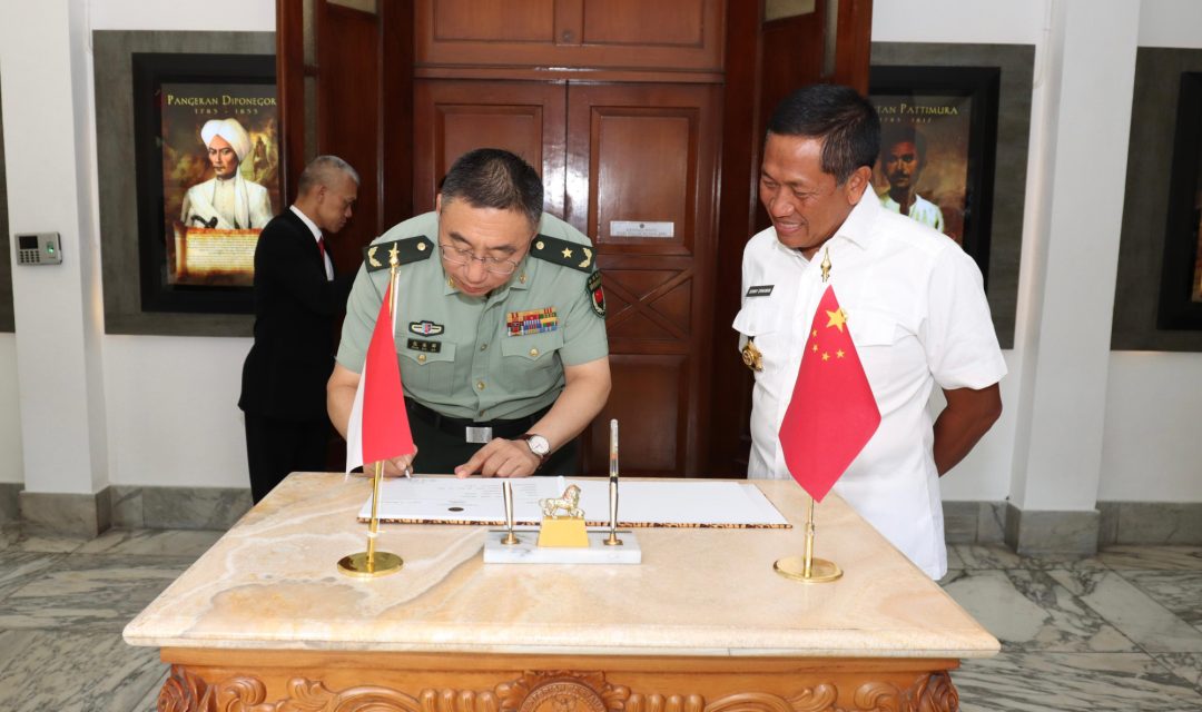 Plt. Sekjen Kemhan Menerima Kunjungan Kehormatan Major General Zhang Baoqun