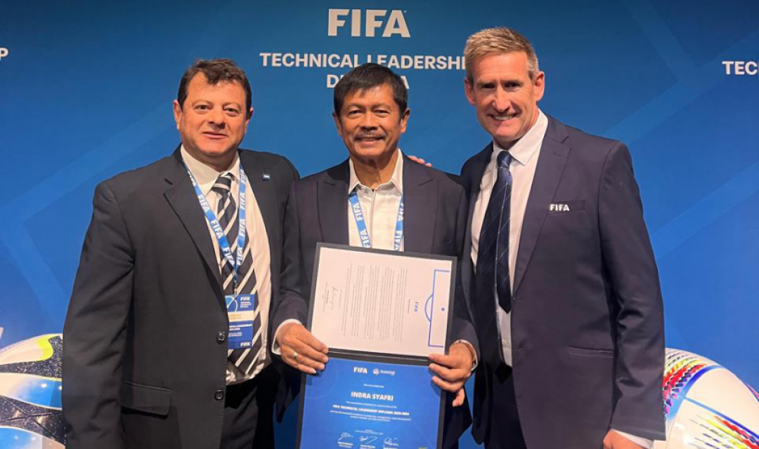 Indra Sjafri Lulus dari Program FIFA Technical Leadership Diploma di Zurich