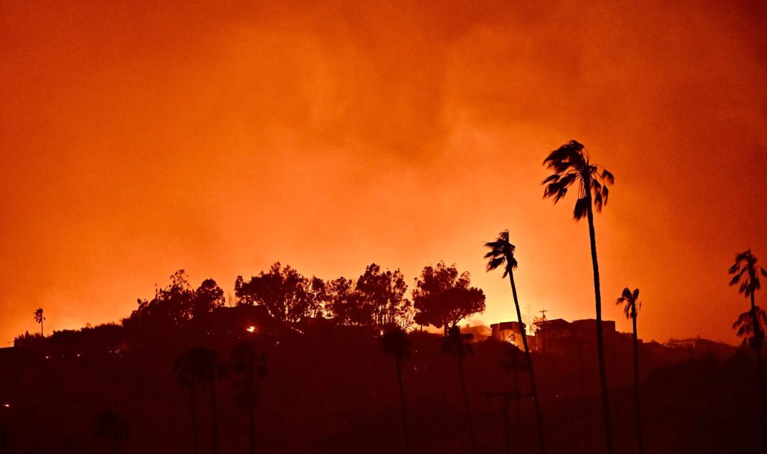 Kebakaran-LA-Berapa-Banyak-Rumah-yang-Terbakar-Hilang-Sejauh.jpeg