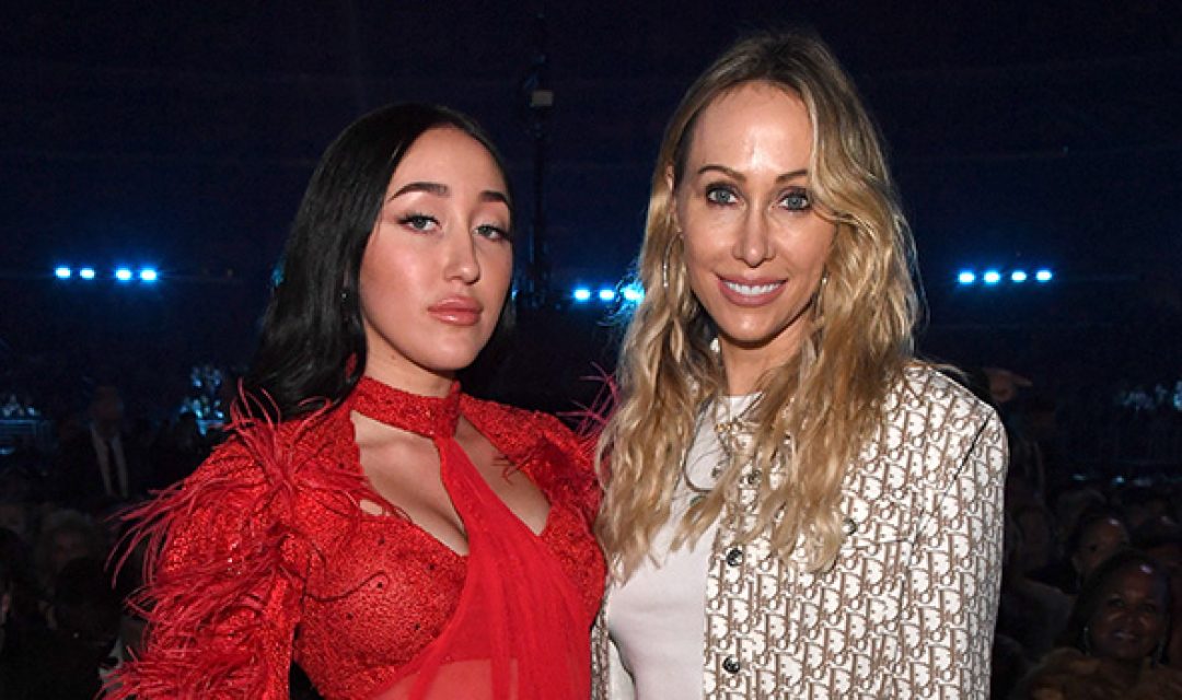 Noah Cyrus and Tish Cyrus