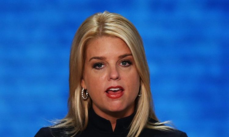 Pam-Bondi-Dulu-Sekarang-Foto-Calon-Jaksa-Agung-Trump.jpeg