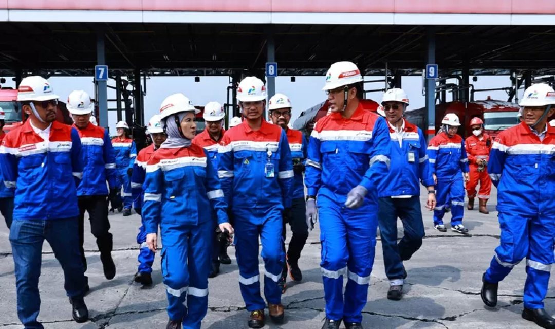 Pastikan-Keamanan-Pasokan-Energi-Komut-dan-Dirut-Pertamina-Turun-Langsung-Cek-Kesiapan-di-Lapangan-2-1017597222.jpg