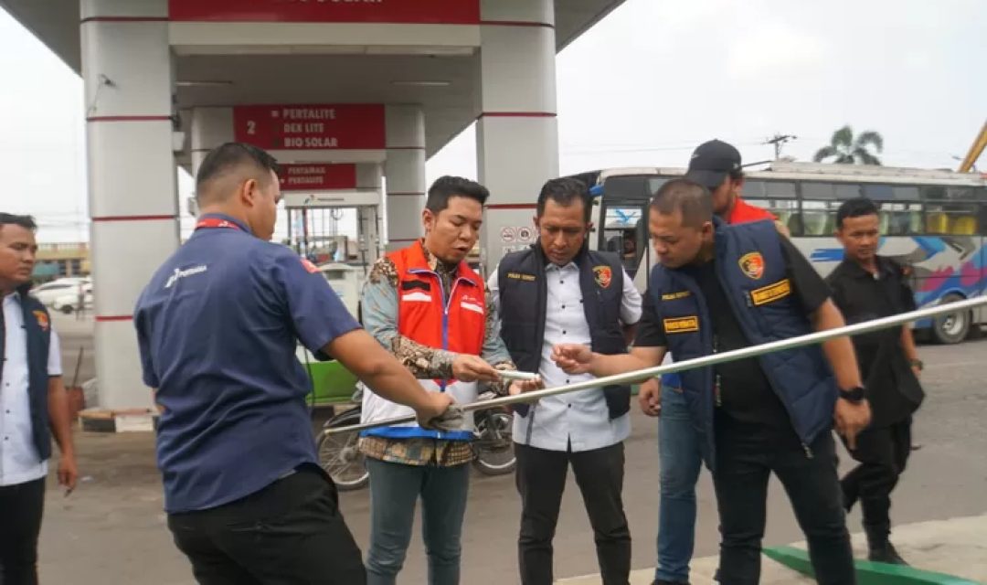 Pastikan-Produk-BBM-Tepat-Jumlah-dan-Tepat-Kualitas-Polda-Sumut-dan-Pertamina-Patra-Niaga-Regional-Sumbagut-Lakukan-Pengecekan-di-Sejumlah-SPBU-di-Medan-4-4079767098.jpeg