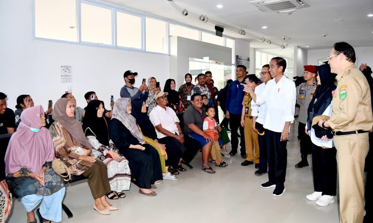Presiden Jokowi Tinjau Fasilitas dan Pelayanan Kesehatan di RSUD Sultan Thaha Saifuddin