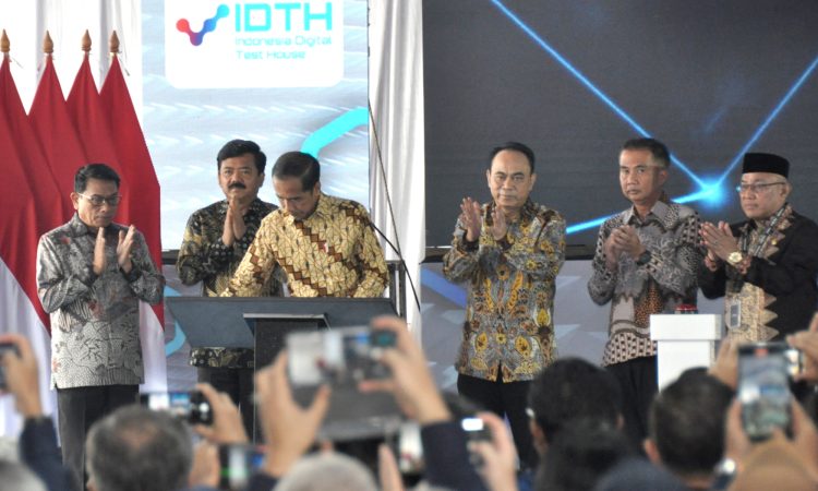 Resmikan IDTH, Presiden: Indonesia Harus Jadi Produsen dalam Digitalisasi
