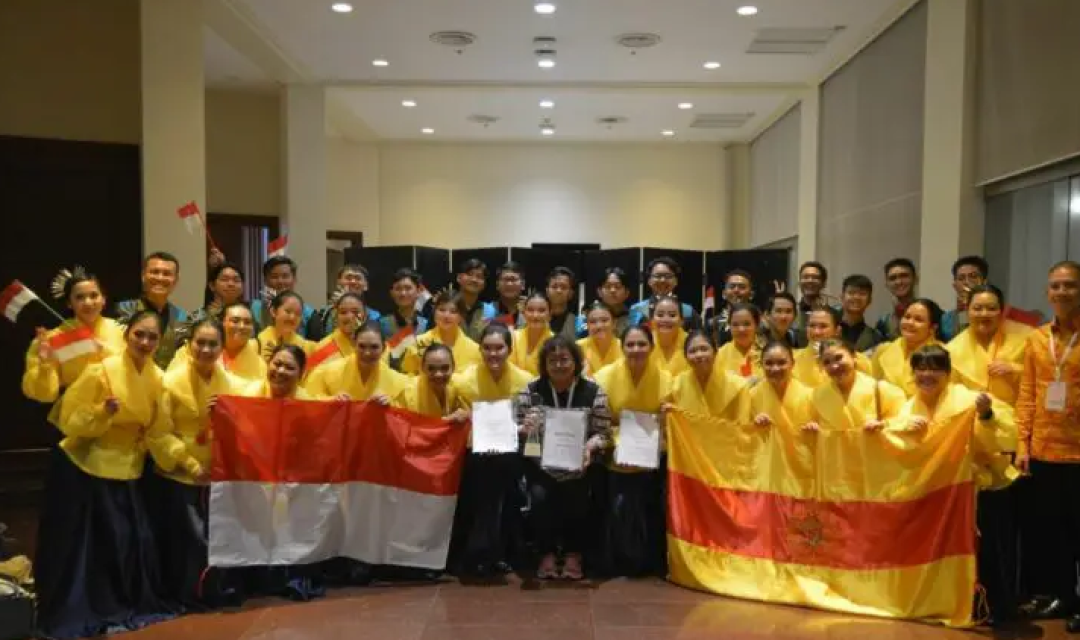 Ubaya Choir berhasil memborong penghargaan dalam International Choral Competition 2023. (Foto: Ubaya)