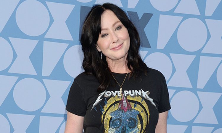 Shannen Doherty Dulu & Sekarang: Foto-foto Bintang 'Beverly Hills 90210' dari Masa ke Masa