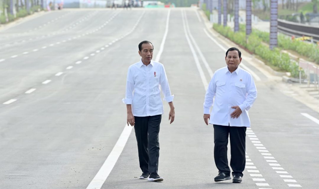 Menhan Prabowo Dampingi Presiden Jokowi Tinjau Progres Pembangunan IKN