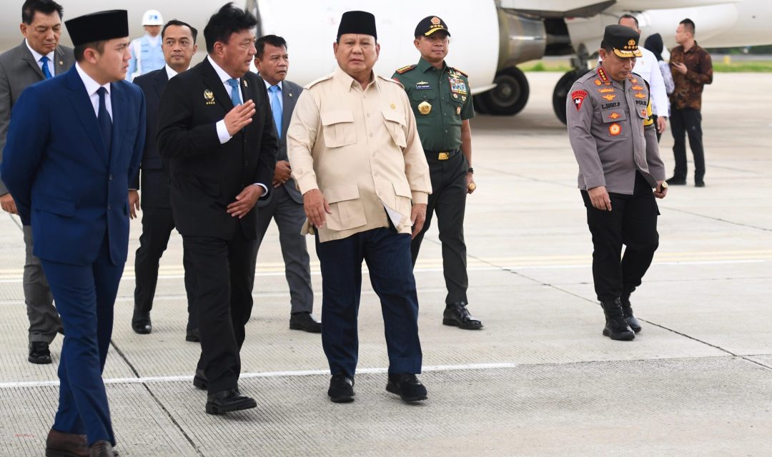 Usai Lawatan ke Mesir, Presiden Prabowo Tiba di Tanah Air dan Langsung Melakukan Rapat Terbatas