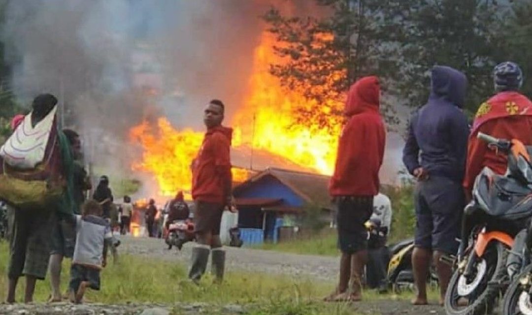 Kondisi rumah warga yang dibakar oleh KKB di Distrik Ilaga, Papua. (inilah.com)