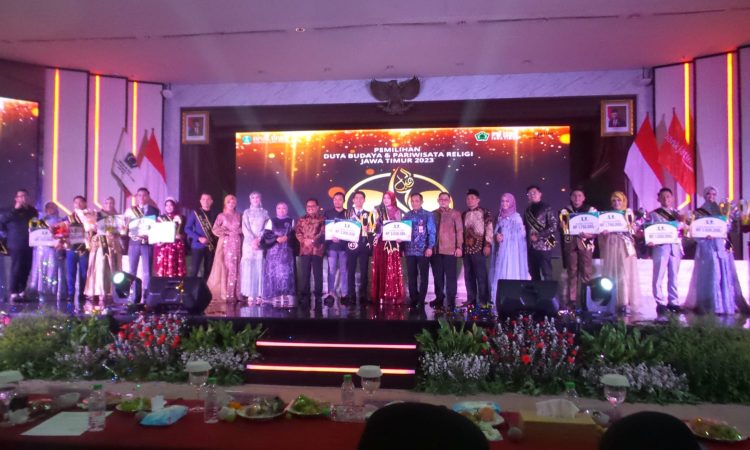 Para pemenang ajang Duta Budaya dan Wisata Religi 2023. (Foto: AULA/ Asvin)