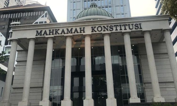 Pemerintah akan melaksanakan UU Cipta Kerja setelah MK menolak pengujian formil terkait pembuatan UU Cpta Kerja yang dianggap bertentangan dengan UUD.(Foto: Kompas.com)