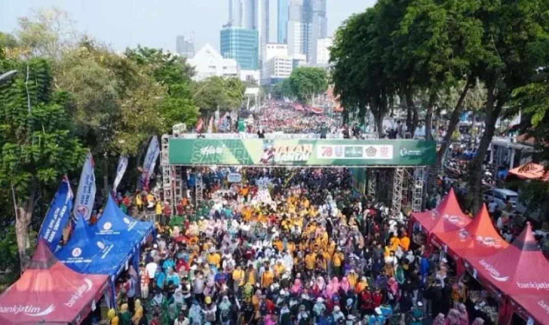 Jalan Sehat peringatan Hari Santri Nasional 2023 di Surabaya