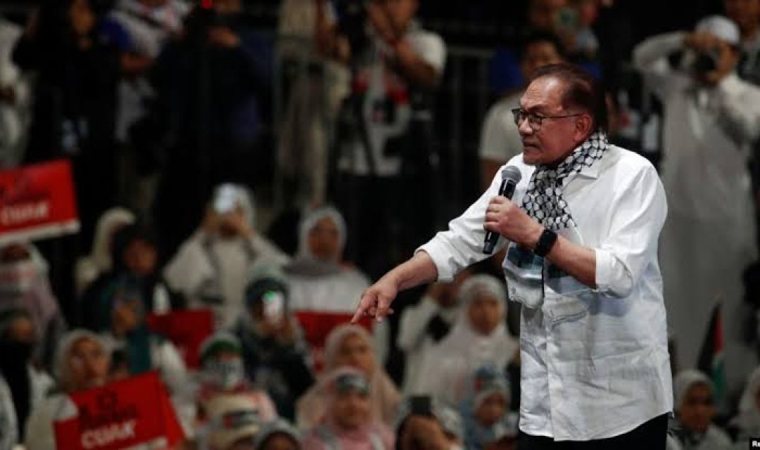 PM Malaysia saat berpidato dalam aksi solidaritas untuk Palestina, Selasa