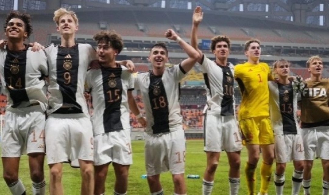 Luapan kegembiraan timnas Jerman U-17 karena berhasil melaju ke semi final Piala Dunia U-17 2023. (Foto: instagram @dfb_junioren)