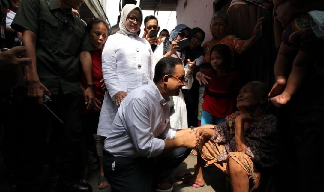 Anies dan istri temui warga Koja Jakarta di kampanye perdana. (Foto: Rakyat Merdeka)