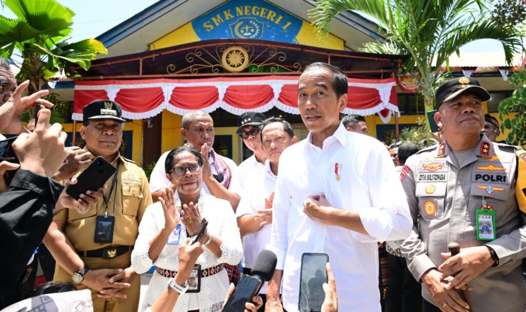 Disambut Hangat, Presiden Jokowi Apresiasi Pesona Alam dan Keramahan Warga Kabupaten Alor