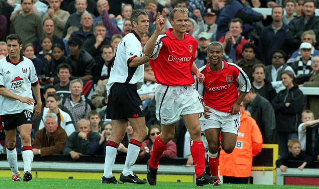 bergkamp-fulham-2001.png