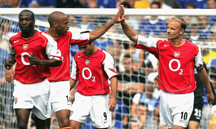 bergkamp-henry-everton-2004.png