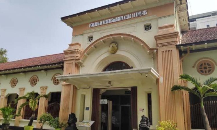 gedung-pengadilan-negeri-surabaya