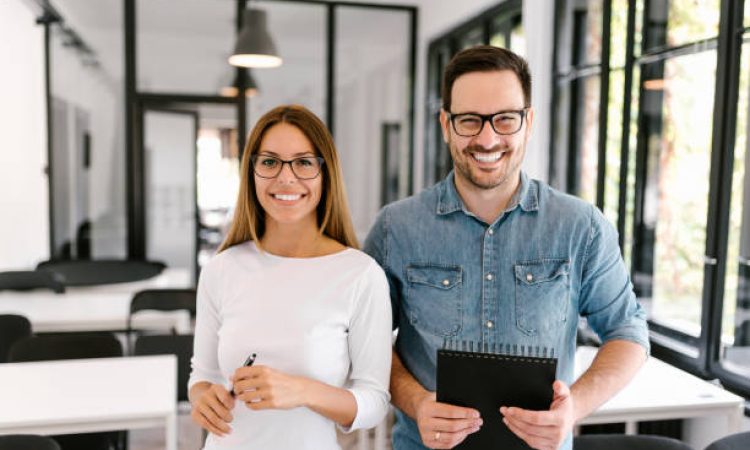 Portrait of a two casualy dressed entrepreneurs.