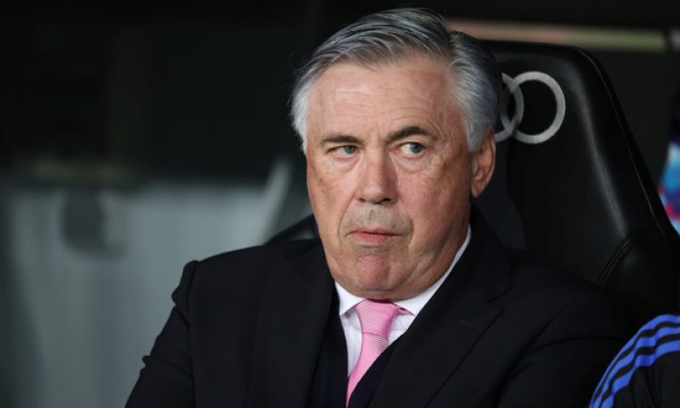 Soccer Football - LaLiga - Real Madrid v Osasuna - Santiago Bernabeu, Madrid, Spain - October 27, 2021 Real Madrid coach Carlo Ancelotti before the match REUTERS/Juan Medina