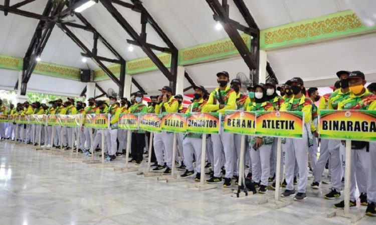 pelepasan-atlet-pon-oleh-gubernur-riau_169