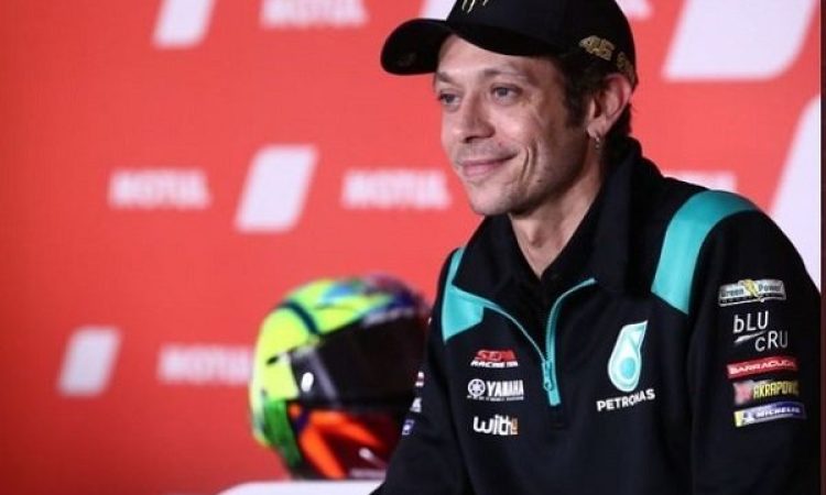 valentino-rossi-malah-sedih-usai-dapat-penghargaan-lagi