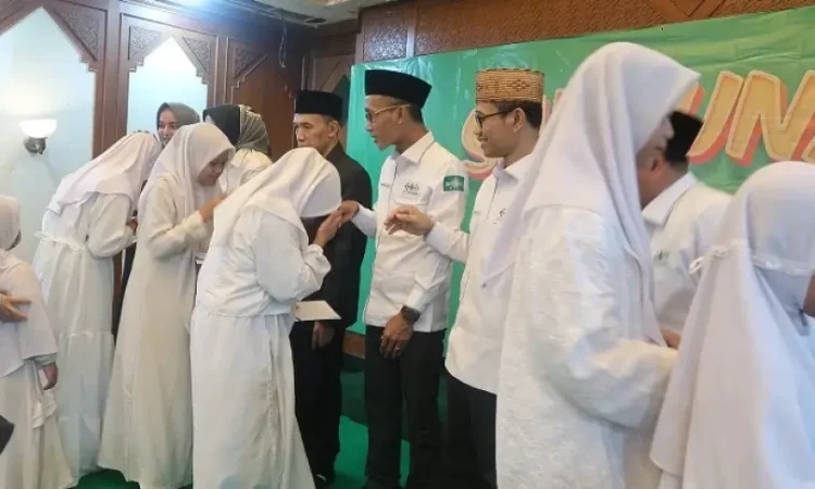 LAZISNU-PBNU menggelar santunan anak yatim di Lantai 8 Gedung PBNU, Jalan Kramat Raya 164 Jakarta, pada Selasa (15/8/2023) siang.